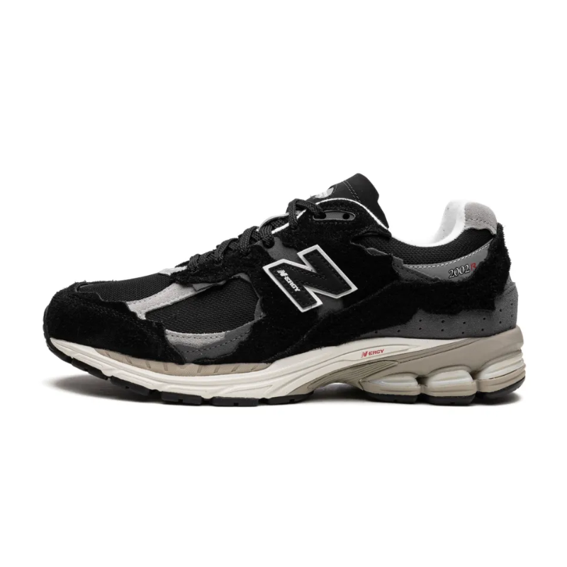 New Balance 2002R Protection – Pack Black Grey